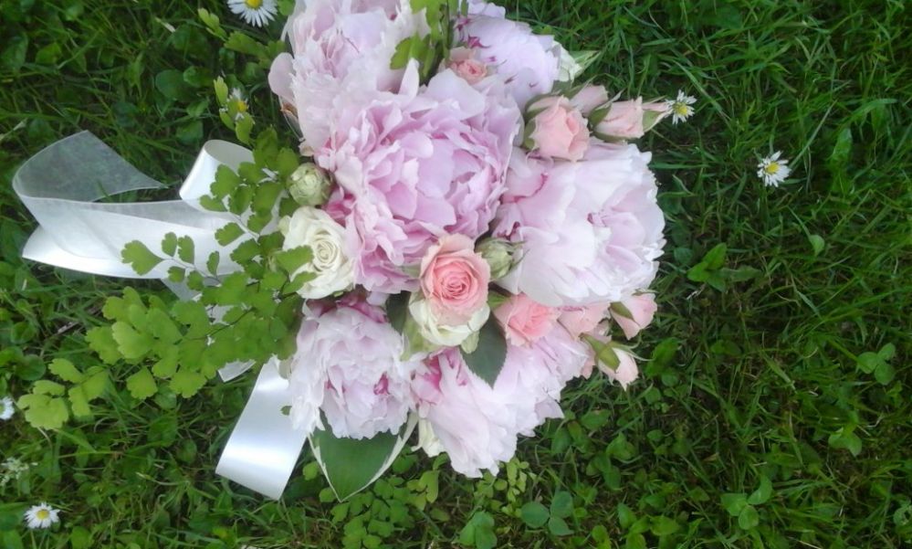 Bridal bouquet with peonies and roses