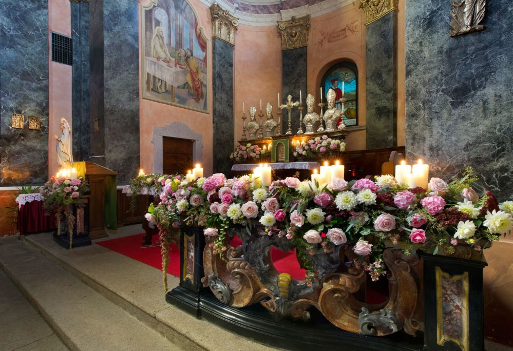 Decorations for a religious ceremony by Giuseppina Comoli