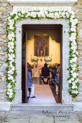 Floral arrangement for a church wedding created by Giseppina Comoli