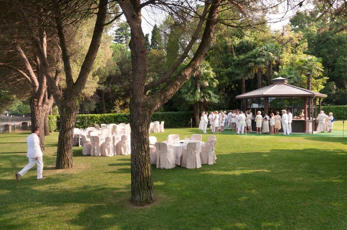 Civil wedding ceremony in Stresa, lake Maggiore