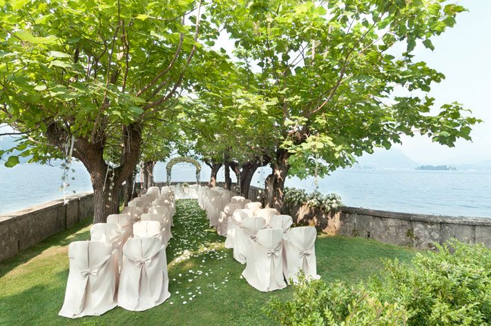 A wedding on Lake Maggiore: Floral arrangement by Giuseppina Comoli