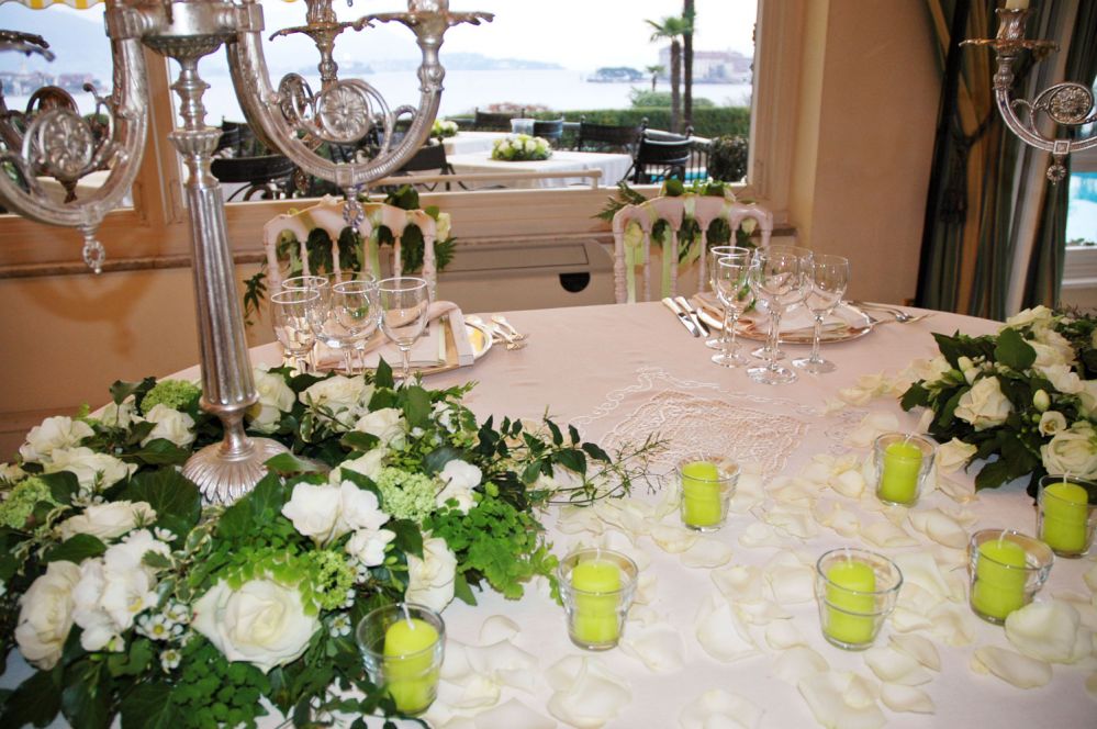 Table floral decorations created by Giuseppina Comoli